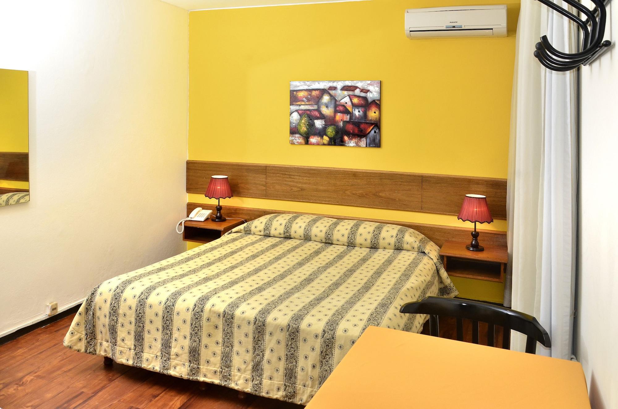 Hotel Hispano Montevideo Buitenkant foto