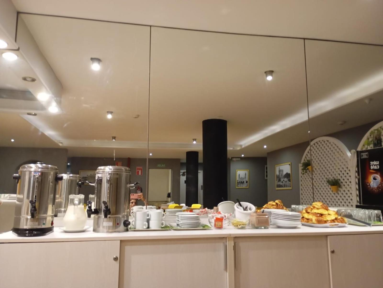 Hotel Hispano Montevideo Buitenkant foto
