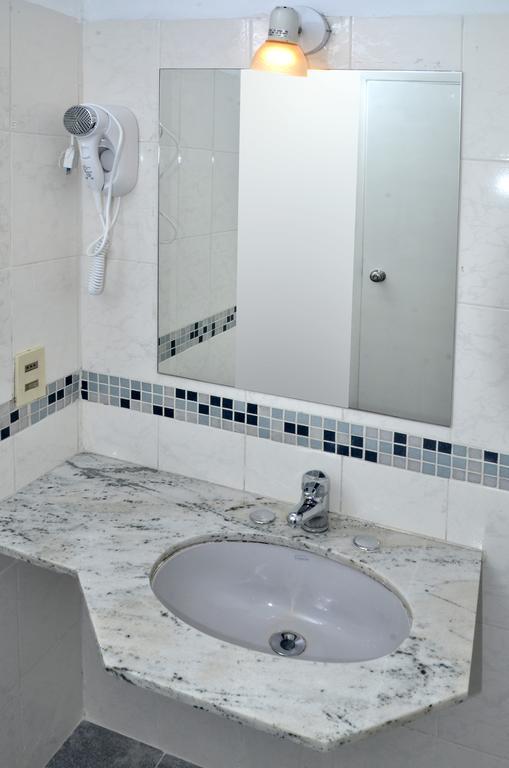 Hotel Hispano Montevideo Buitenkant foto